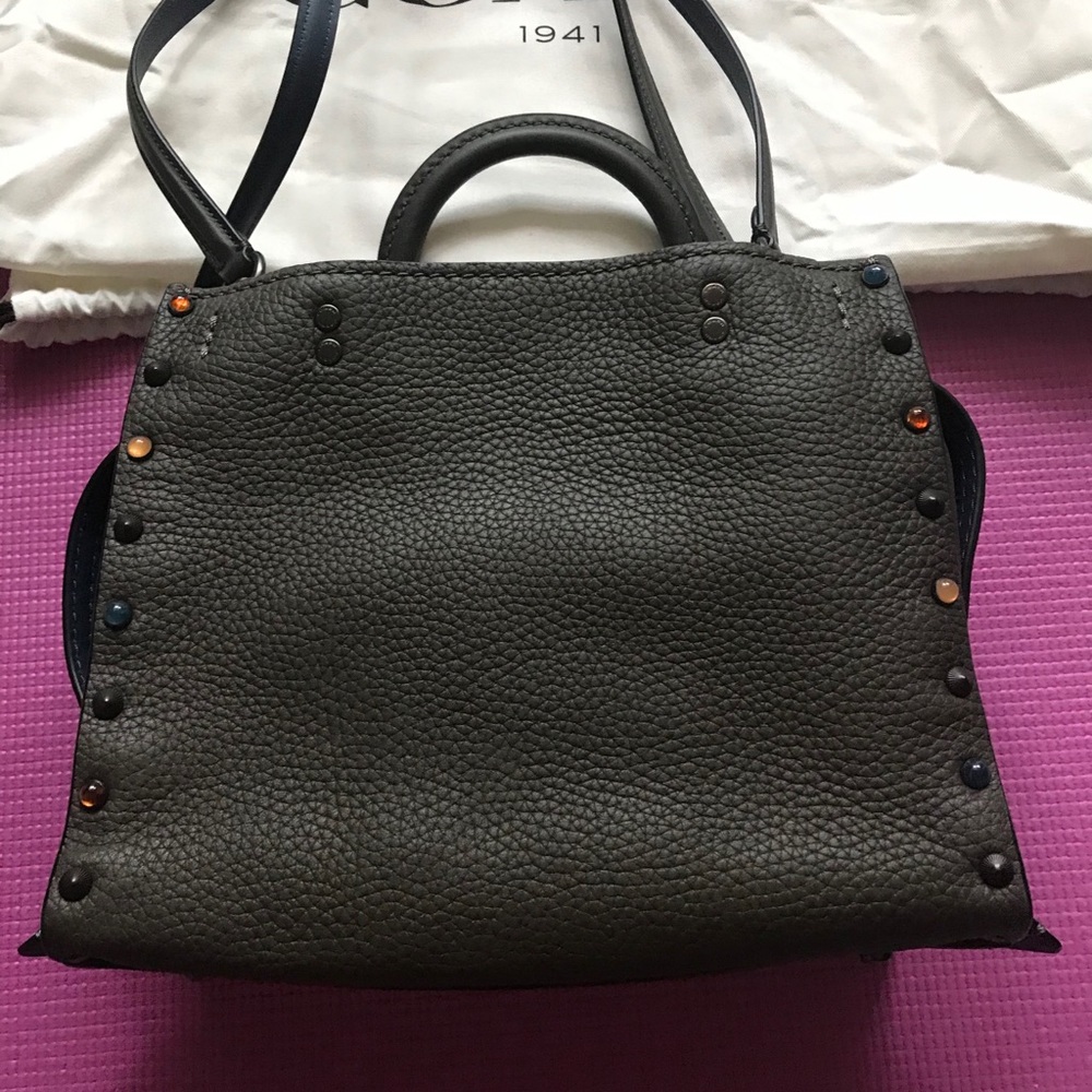 Coach Rogue 25 with Rivets - Picture 4 of 11